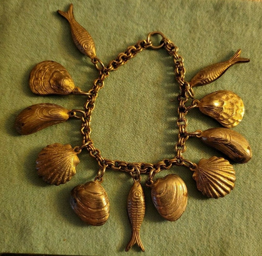 Fish & Shells 11 Charm Bracelet 6 1/2″