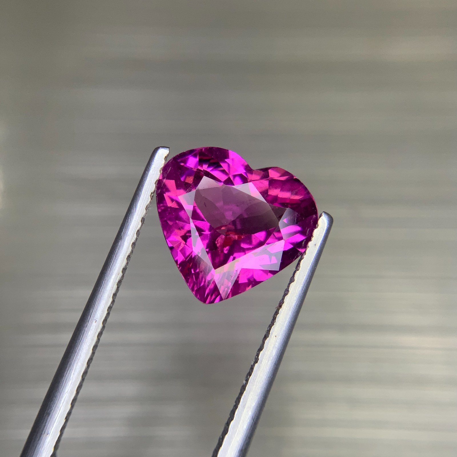 VS 3.62 Cts Purplish Pink Natural Garnet Perfect Heart Shape Loose Gemstone