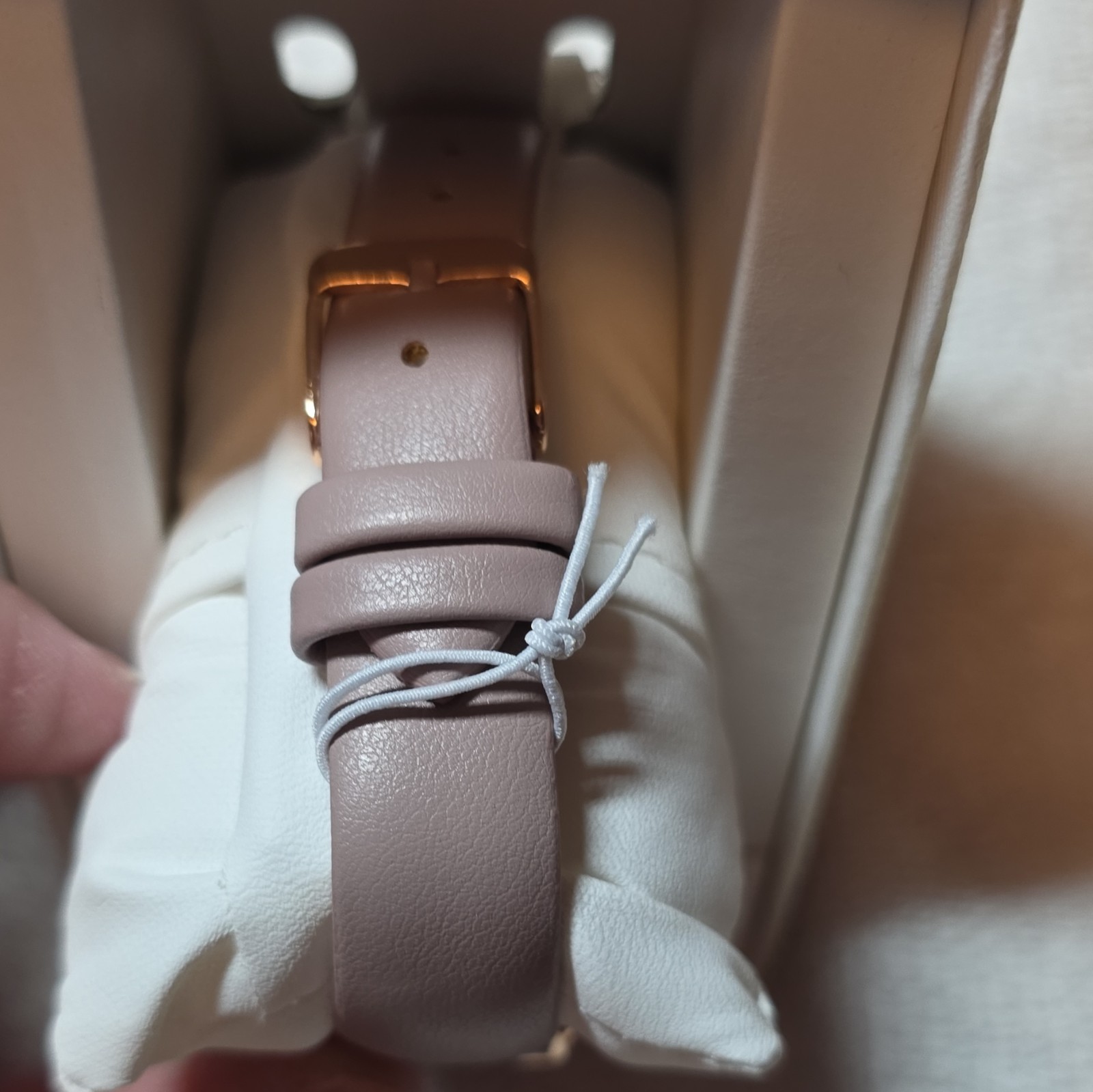 Jessica Simpson Women’s Quartz Analog Watch Pink Faux Leather Band Box