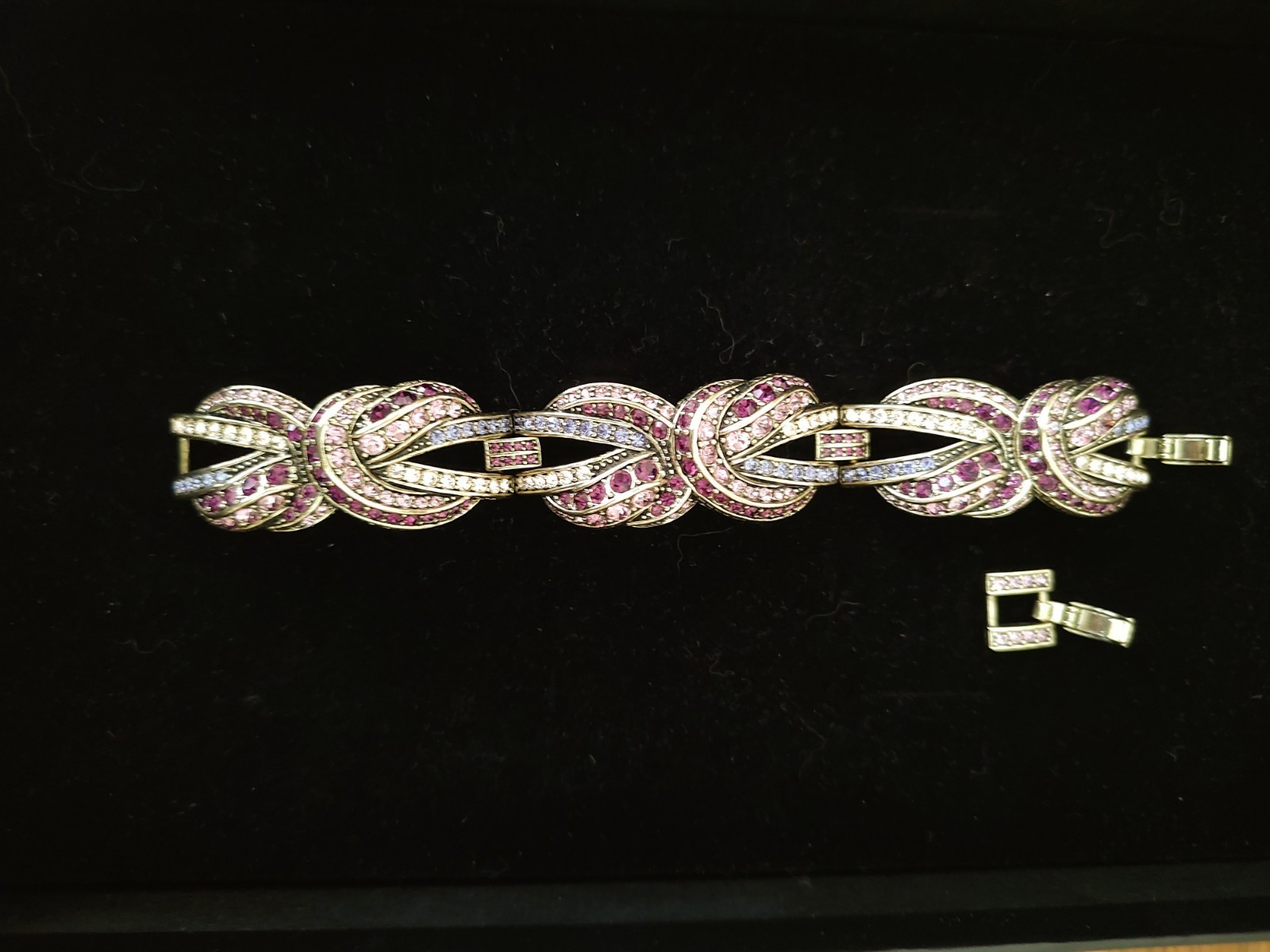 Heidi Daus Shades of Amethyst Thick Crystal Link Bracelet – Exceptional Piece