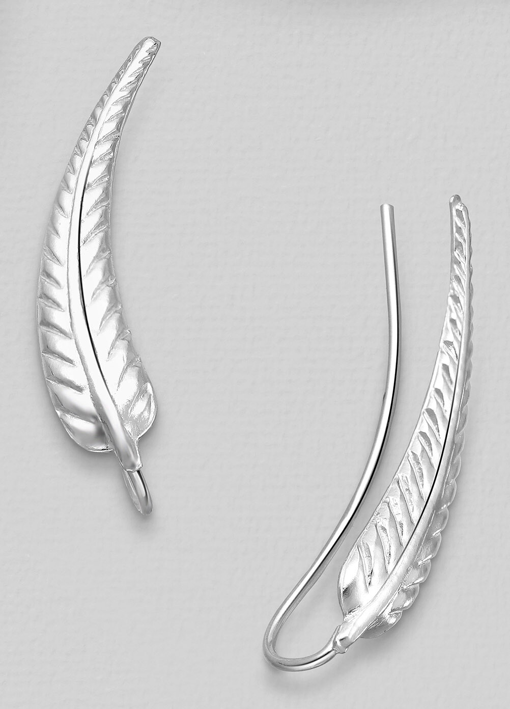 Sterling Silver Greek Leaf Ear Cuff Climber CRAWLER Stud Earrings 1g PRETTY 1.2″