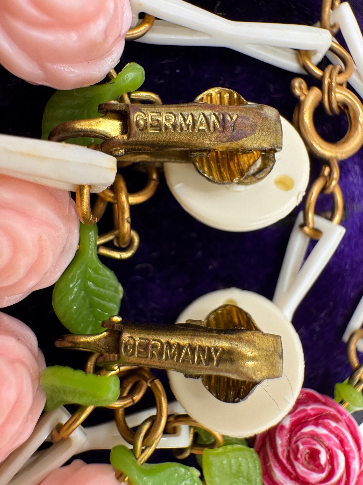 GERMANY SIGNED PRE-WWII SET CLIP EARRINGS EXTRA LONG SAUTOIR NECKLACE 45″ ROSES