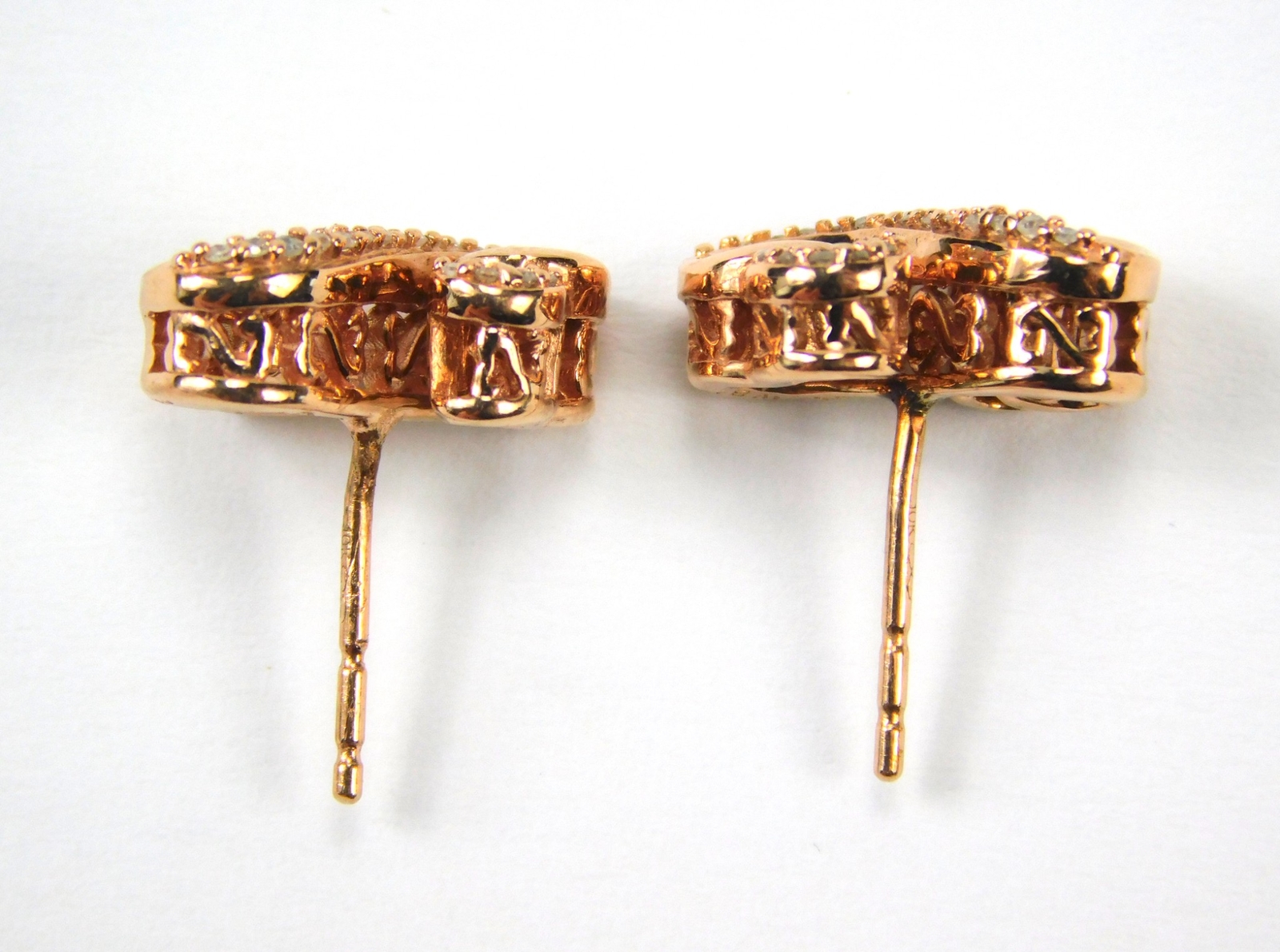Beautiful 10K Rose Gold Diamond Designer’s Marked Stud Earrings Jewelry