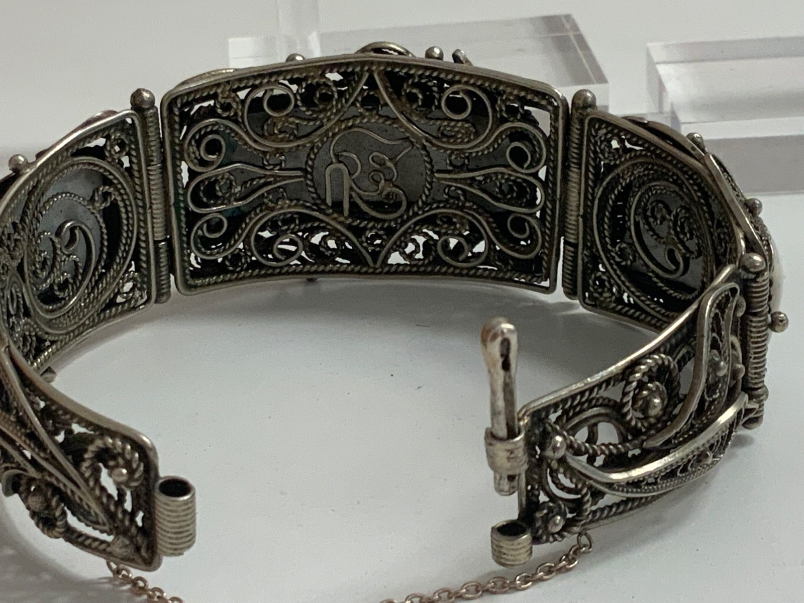VINTAGE MORE THAN 50 YEARS OLD ENAMEL WOMEN BRACELET & EARRINGS GREAT CONDITION