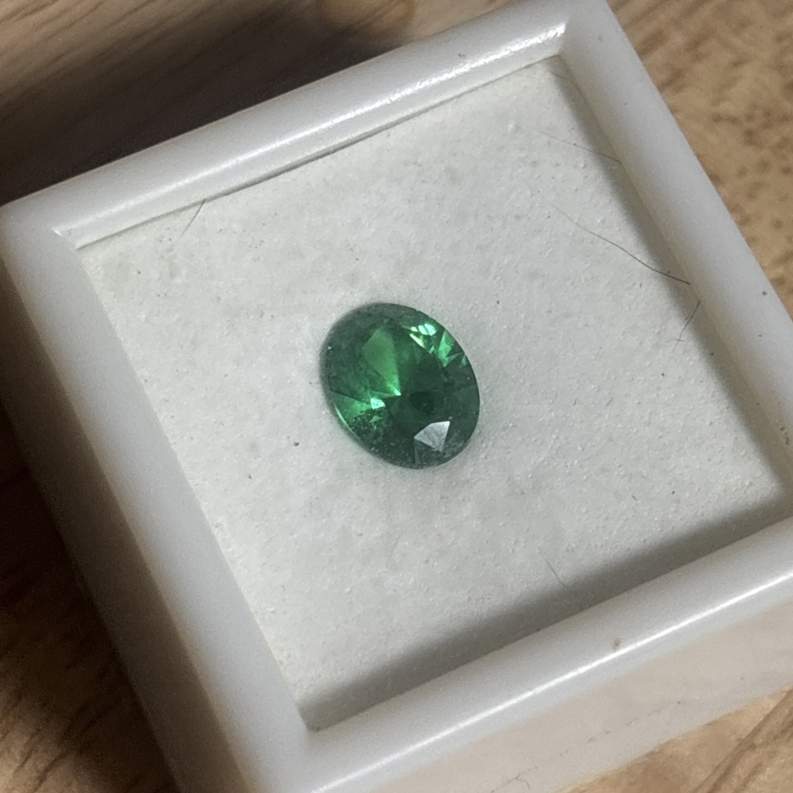 NEW 3.50 CT Green YAG Gemstone 10x8mm Oval Gem Jewelry Piece New