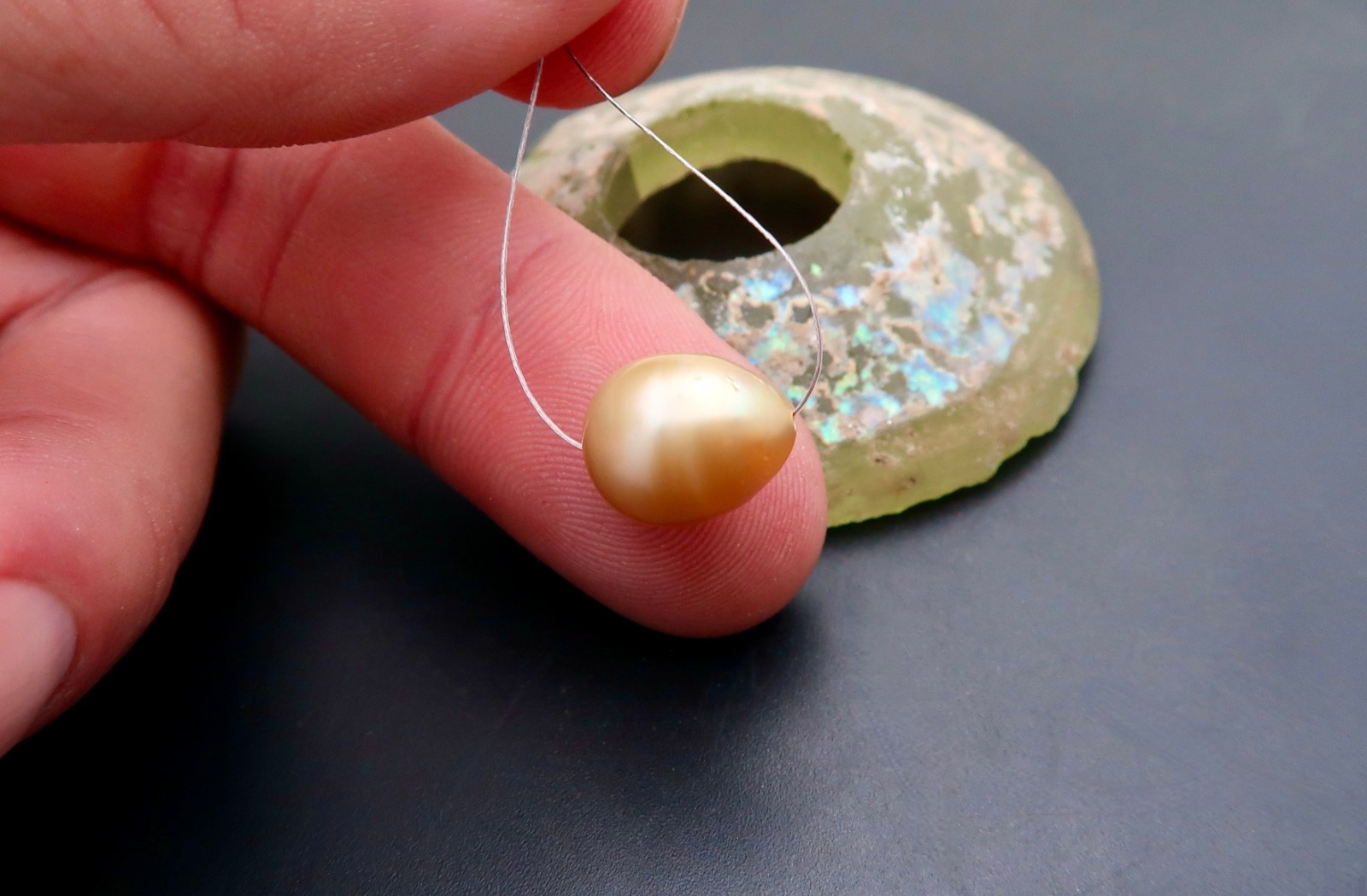 RARE EXOTIC GENUINE METALLIC GOLD SOUTH SEA PHILIPPINES CULTURED AA+ PEARL-10mm