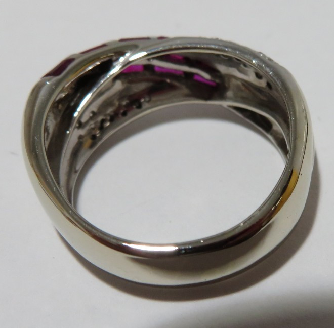 14K WG RUBY & WHIT STONE CLUSTER SWIRL BAND RING SZ 8.25 7.83 grams (A22045-1)