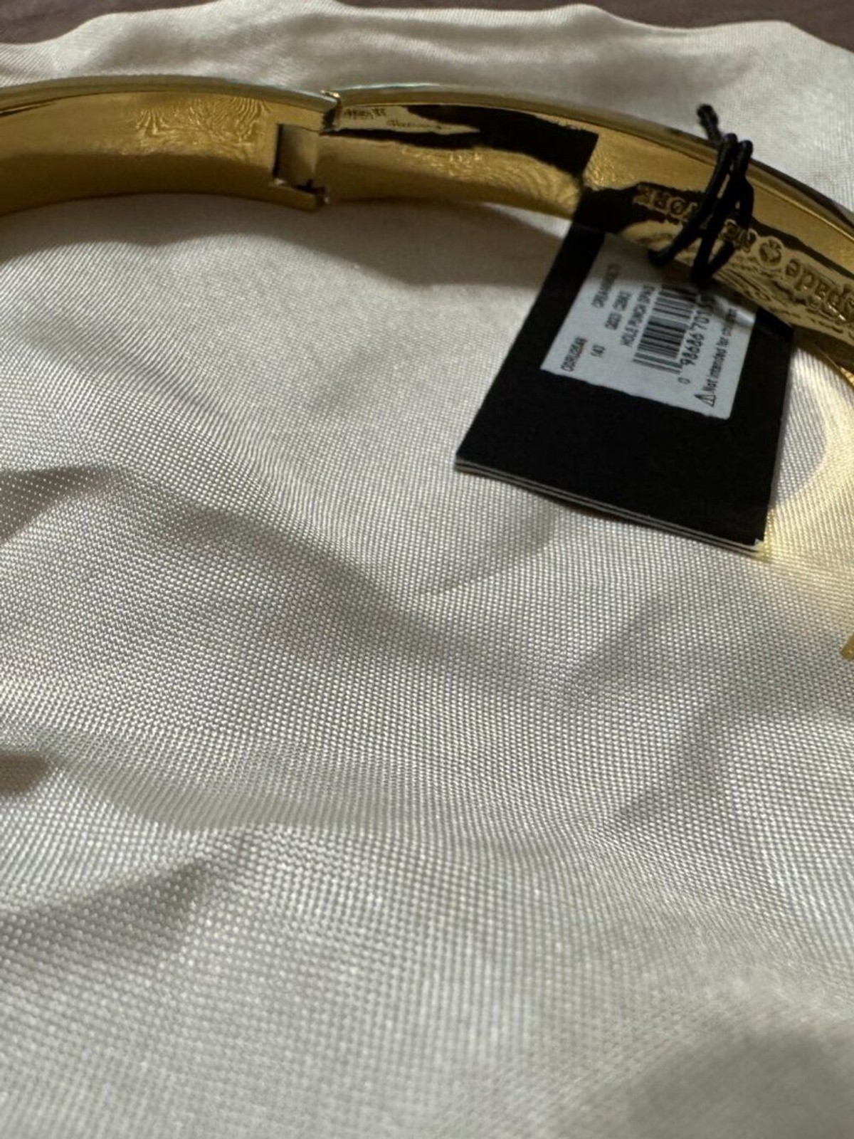 New Kate Spade Women’s Hole Punch Spade Hinge Bangle Cream/Gold