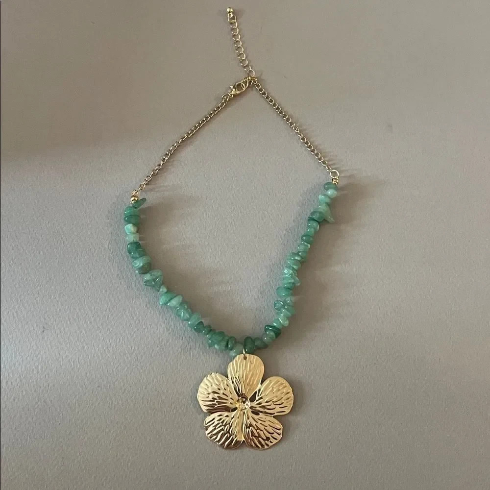 Elegant Green Stone Necklace