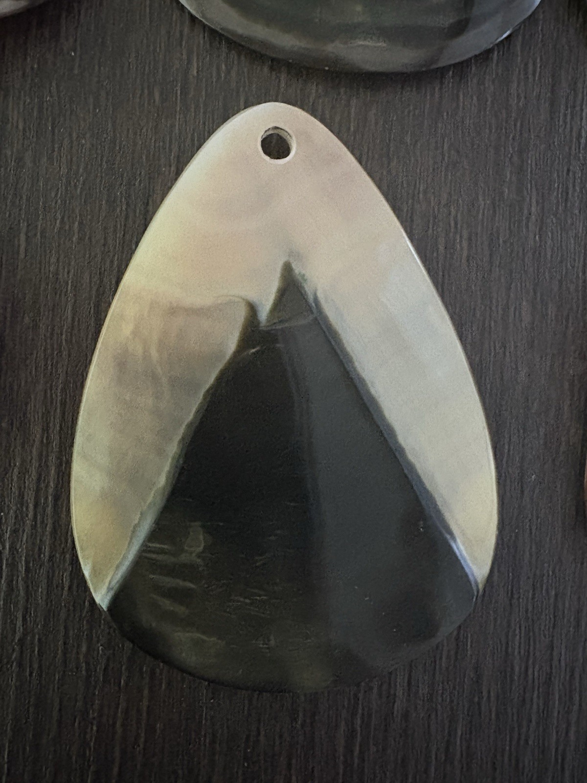 Large Mother Of Pearl Drops Pendants In Diff Sizes And Colors 19 Total Read Info