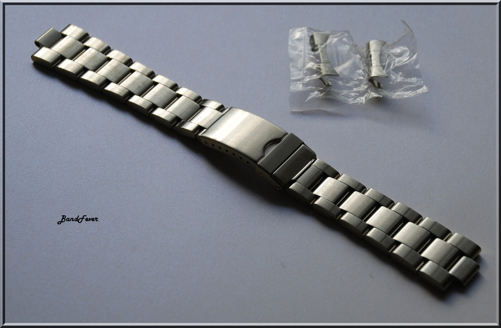 22mm Curved End OYSTER Stainless Steel bracelet FITS Casio MDV106-1A MDV106-1AV