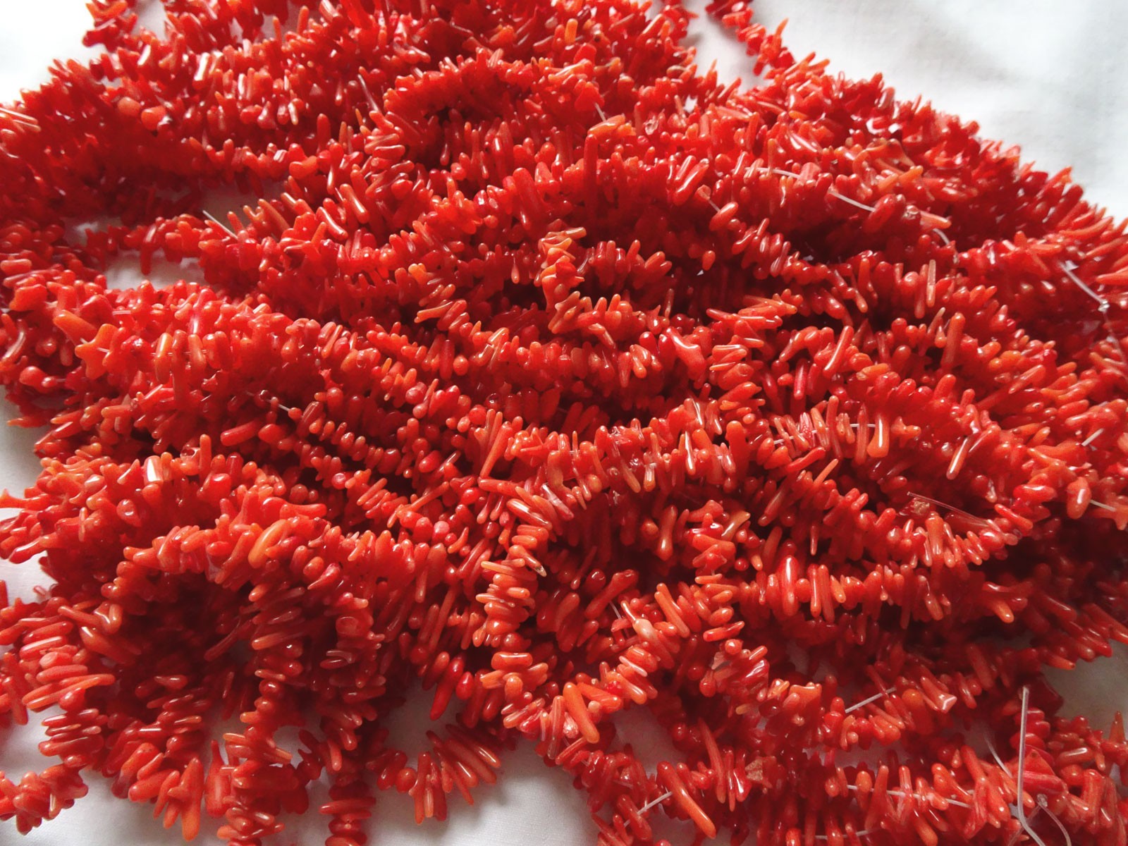 TWO 16 1/4″ Strands Small Red Coral Branch 5-12mm Long Beads CD A377 DNG