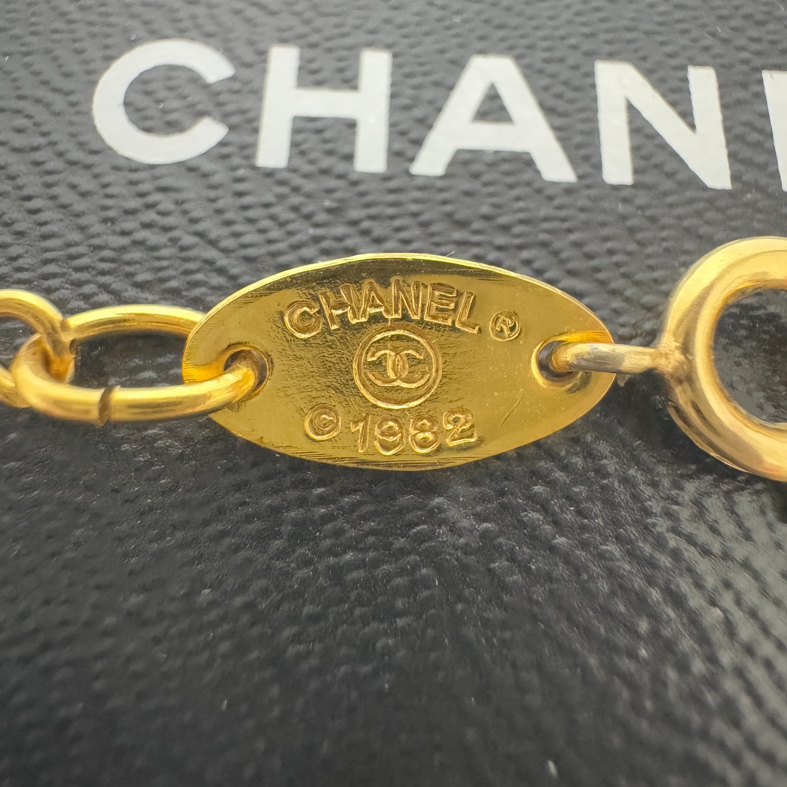 CHANEL 3438 CC Logo COCO Mark Necklace Rhinestone Gold Vintage Authentic JAPAN