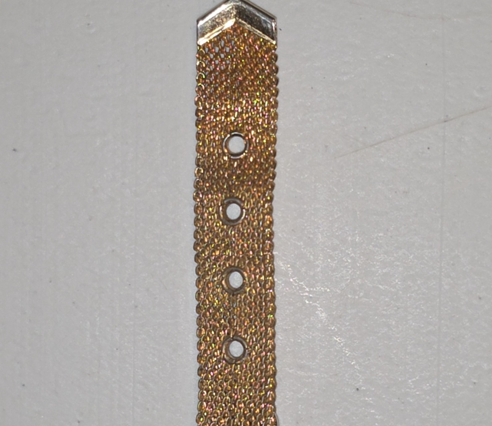 Vintage Sumthing Special Gold Tone Mesh Belt Bracelet Green Cabochons 8″