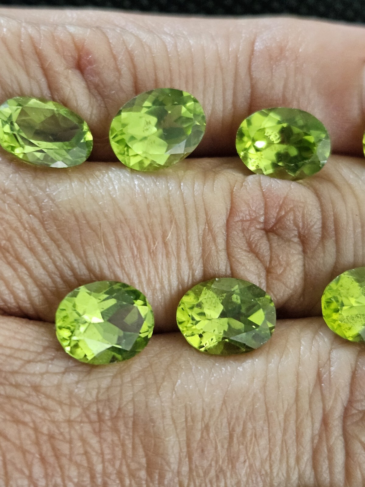 Set Of 13 2CT Natural light green Peridot Stones 9x7mm Oval Shaped 26CTW