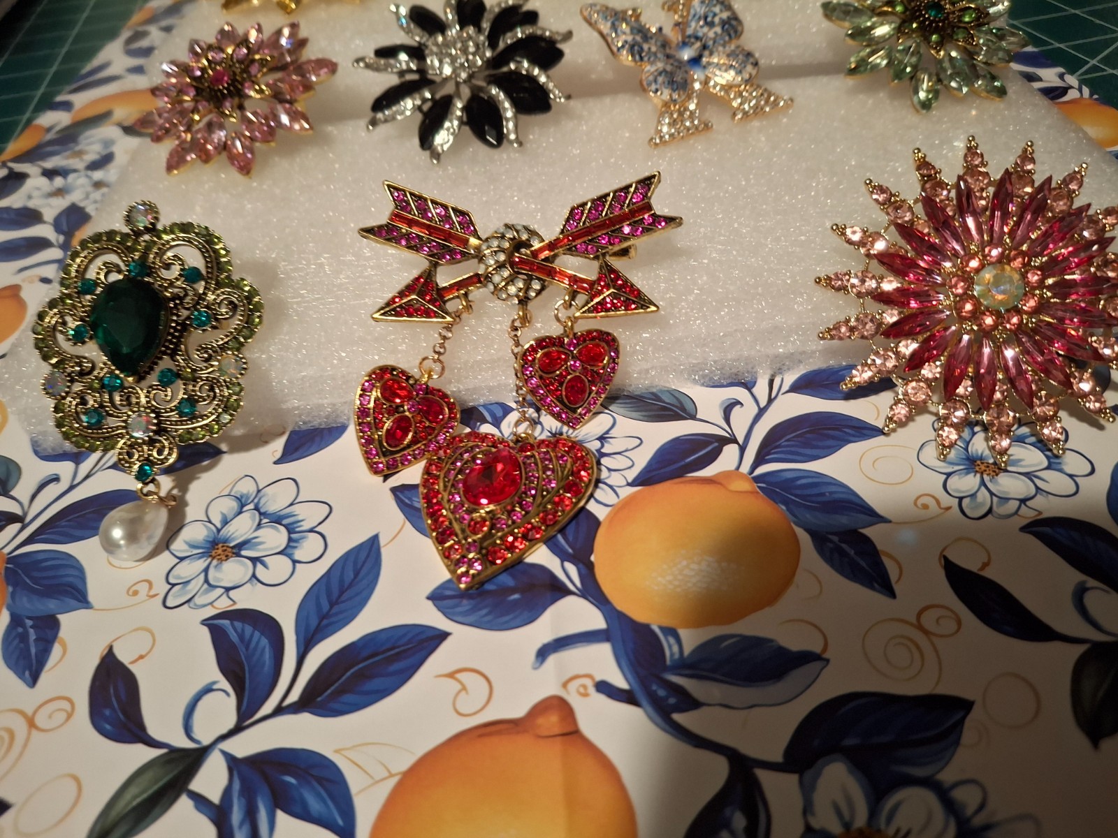Modern Rhinestone Brooch Pin Lot (10 Pc) – Grandmillennial Granny Chic