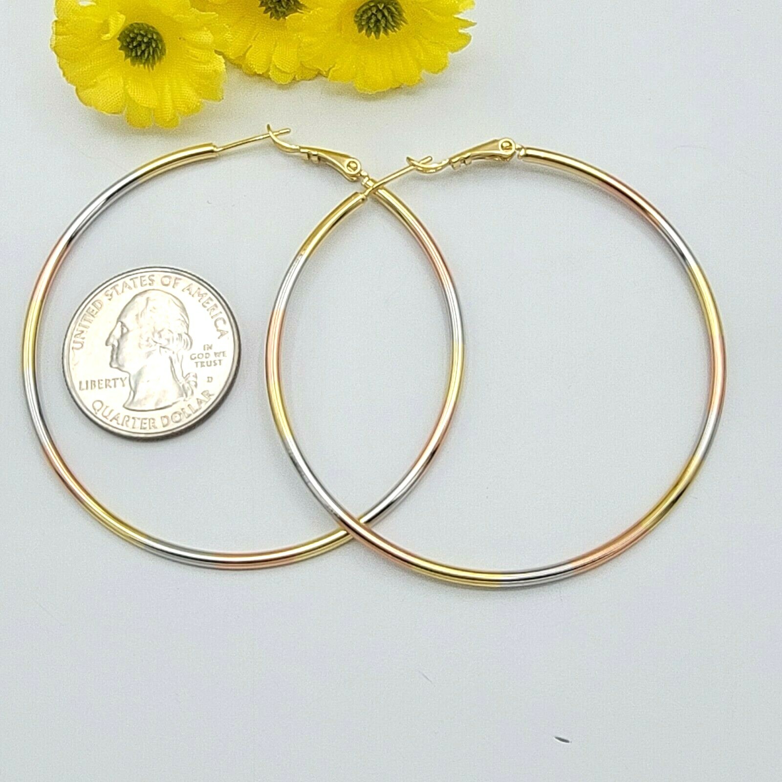 Tri-Color Gold Plated 2mm Hoops Earrings. Different Sizes. Oro Laminado
