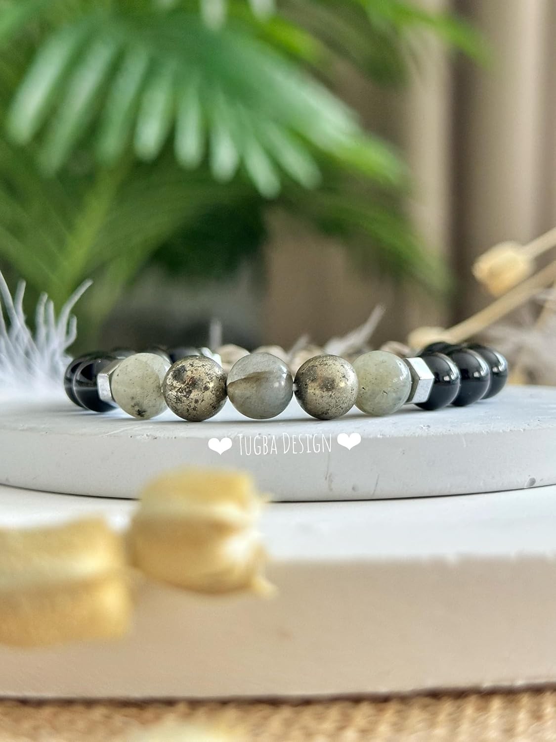 Elegant Beaded Crystal Bracelet: Unisex Gift for Mindfulness & Protection