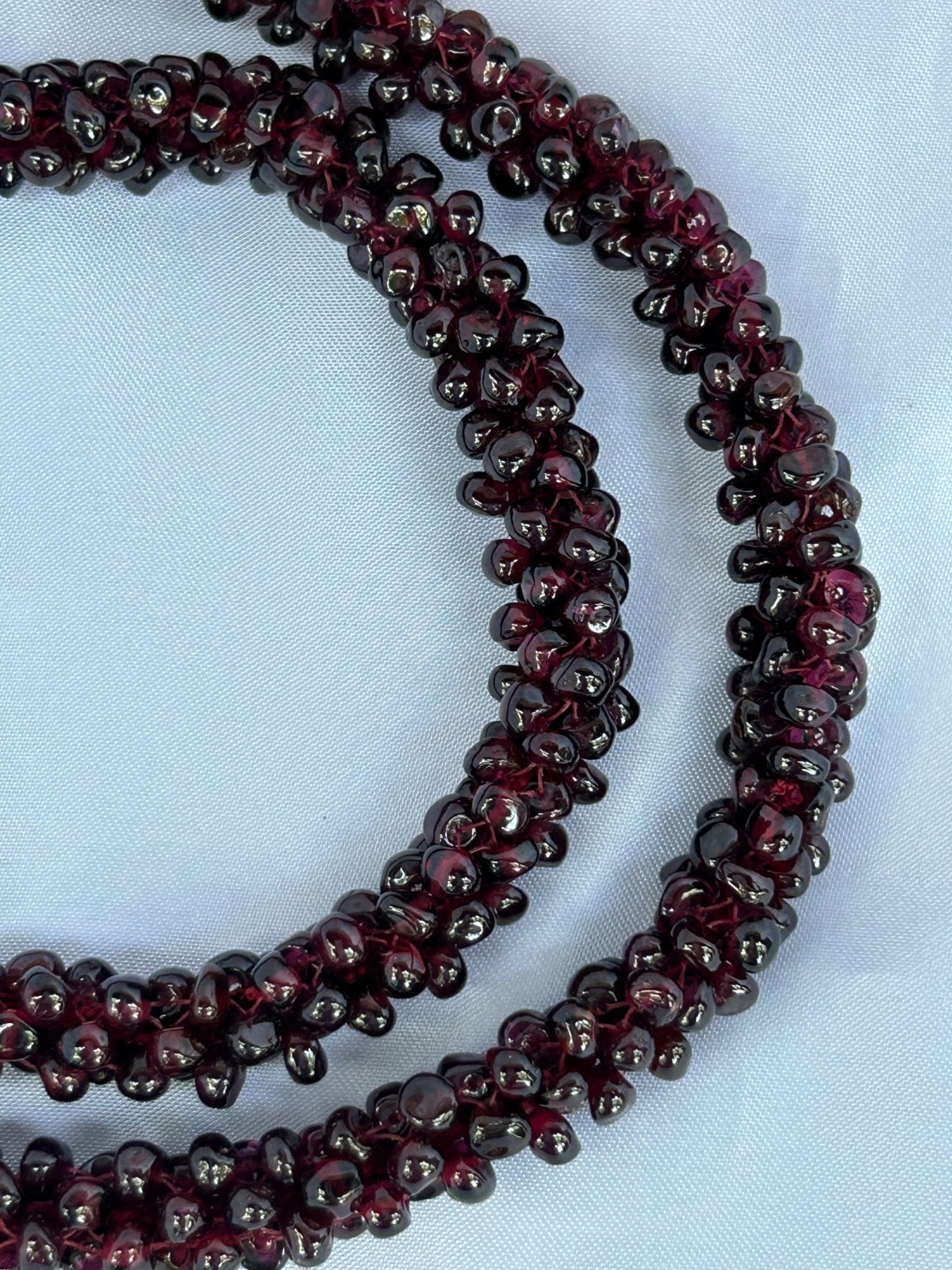 VTG NATURAL RED GARNET BEADED WOVEN ROPE NECKLACE26″ BOHO GEMSTONE STATEMENT