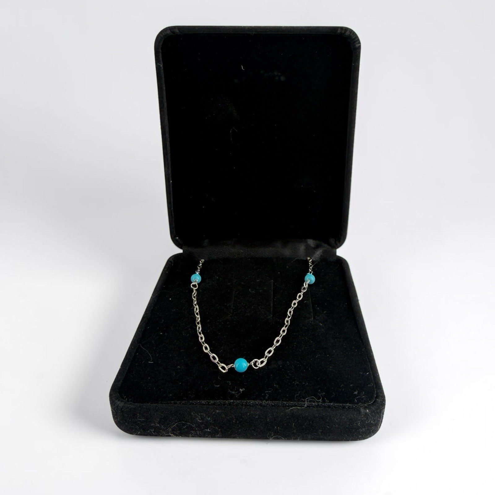 14k white gold turquoise bead station necklace 20″ 2.4 grams