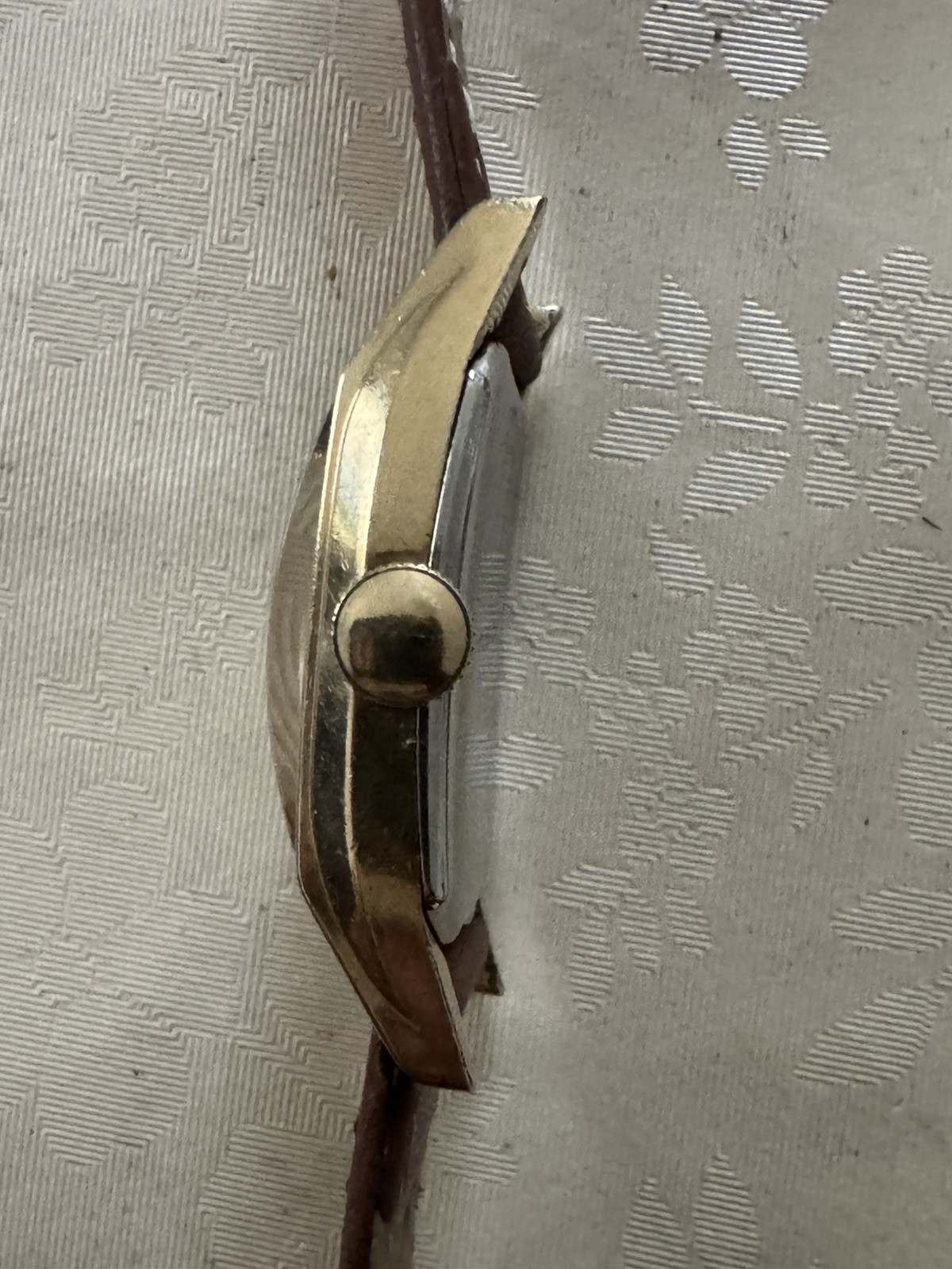 Irving 10k gold Manual Wind Gold Tone Watch Small Seconds