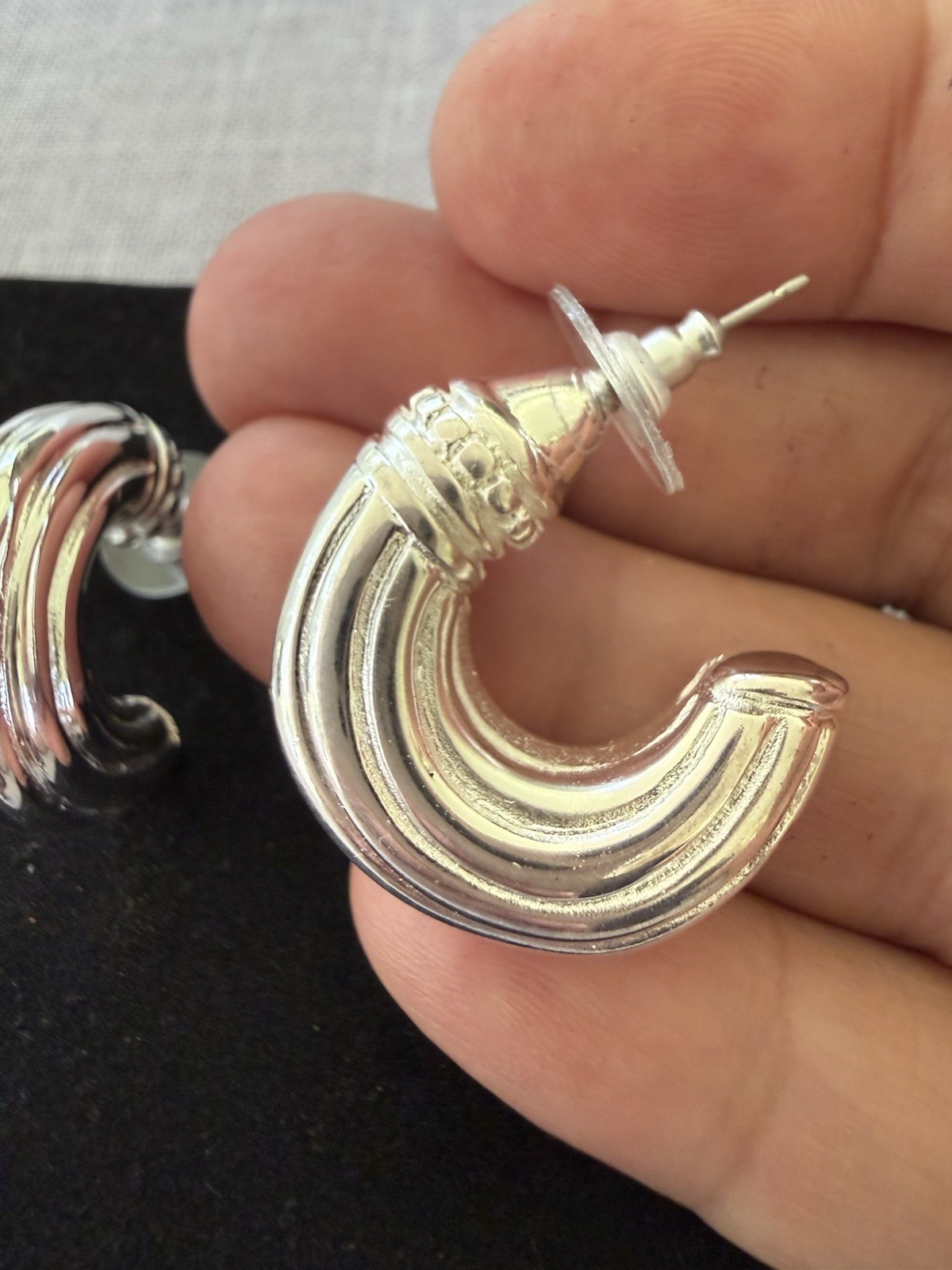 925 Sterling Silver With Puffy Modern Design Stud Earrings