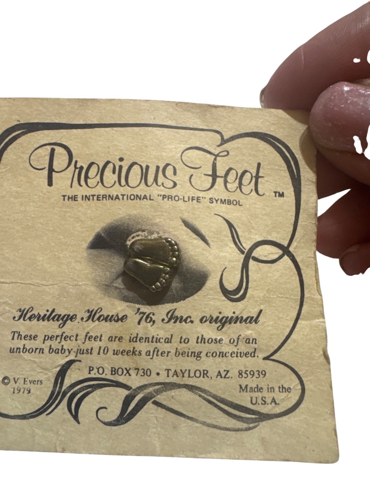 Heritage House 76 Precious Feet Pin Gold-Tone 1979 Original Condition Vintage