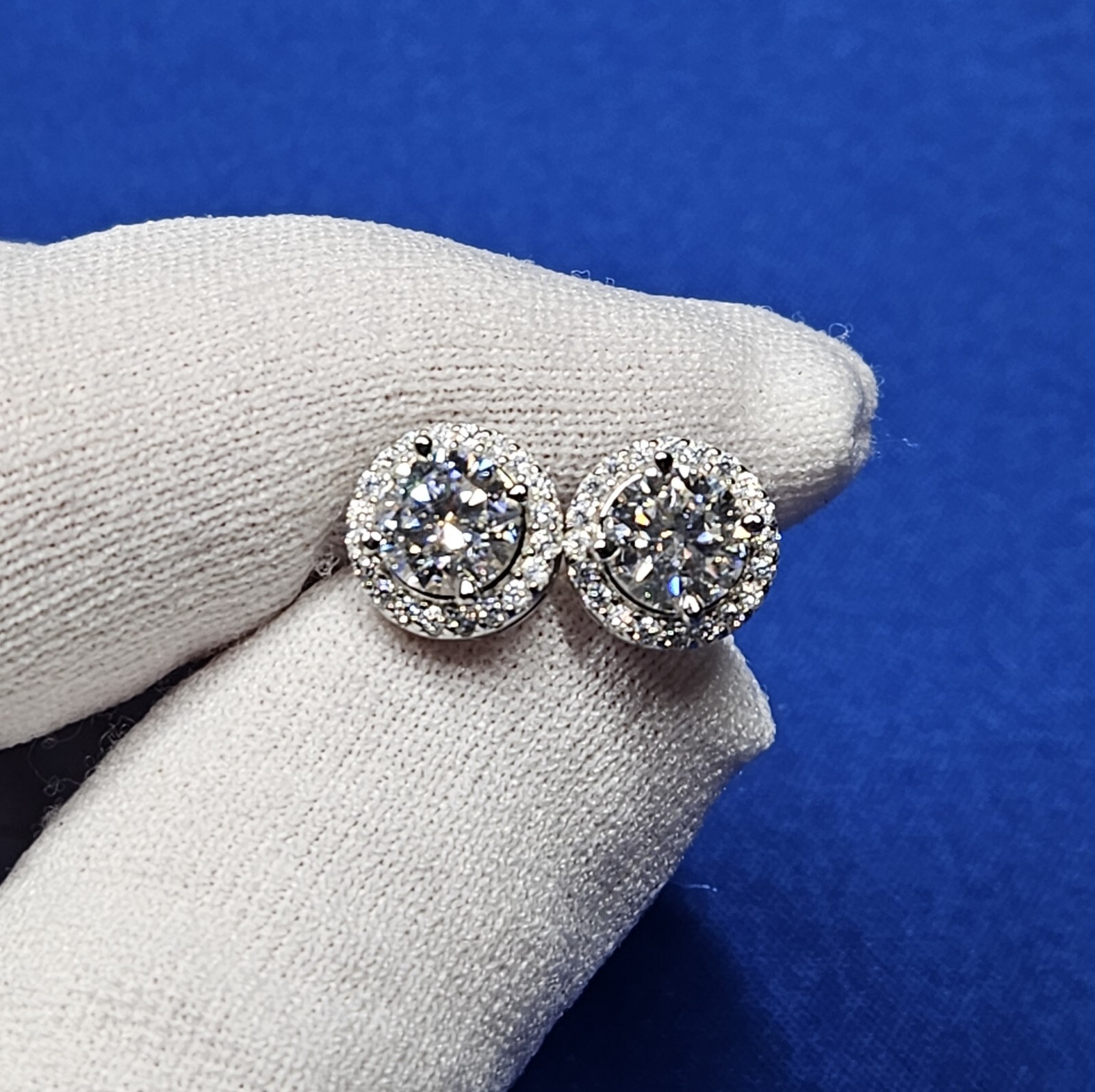 Mens Ladies Halo Moissanite Stud Earrings 1ct 2ct VVS D GRA Certified Pair