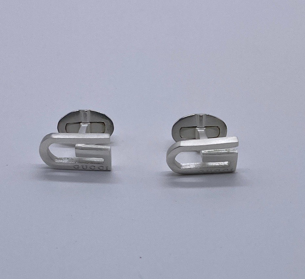 Gucci Cufflinks “G” Logo Sterling Silver 925 IN ORIGINAL BOX 8.6g, 1.7cm x 1.0cm