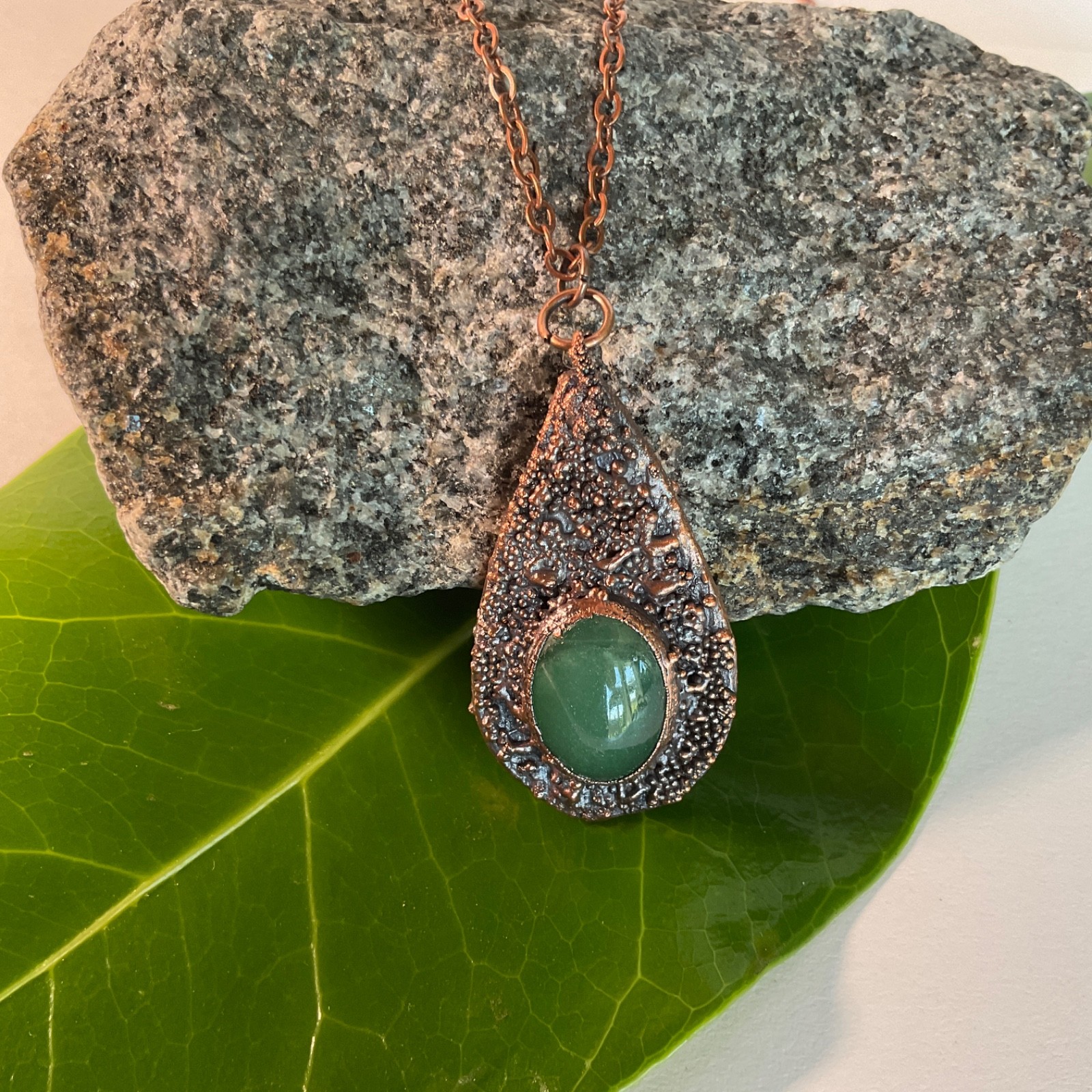 Copper Necklace Jade Gem Stone Handmade Jewelry Pendant 18” Chain Metal Teardrop