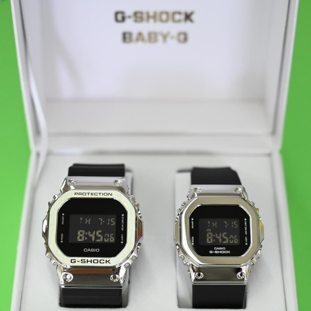 CASIO G SHOCK Pair Watch GM 5600U 1JF GM S5600U 1JF Silver Metal Bezel Digital 2