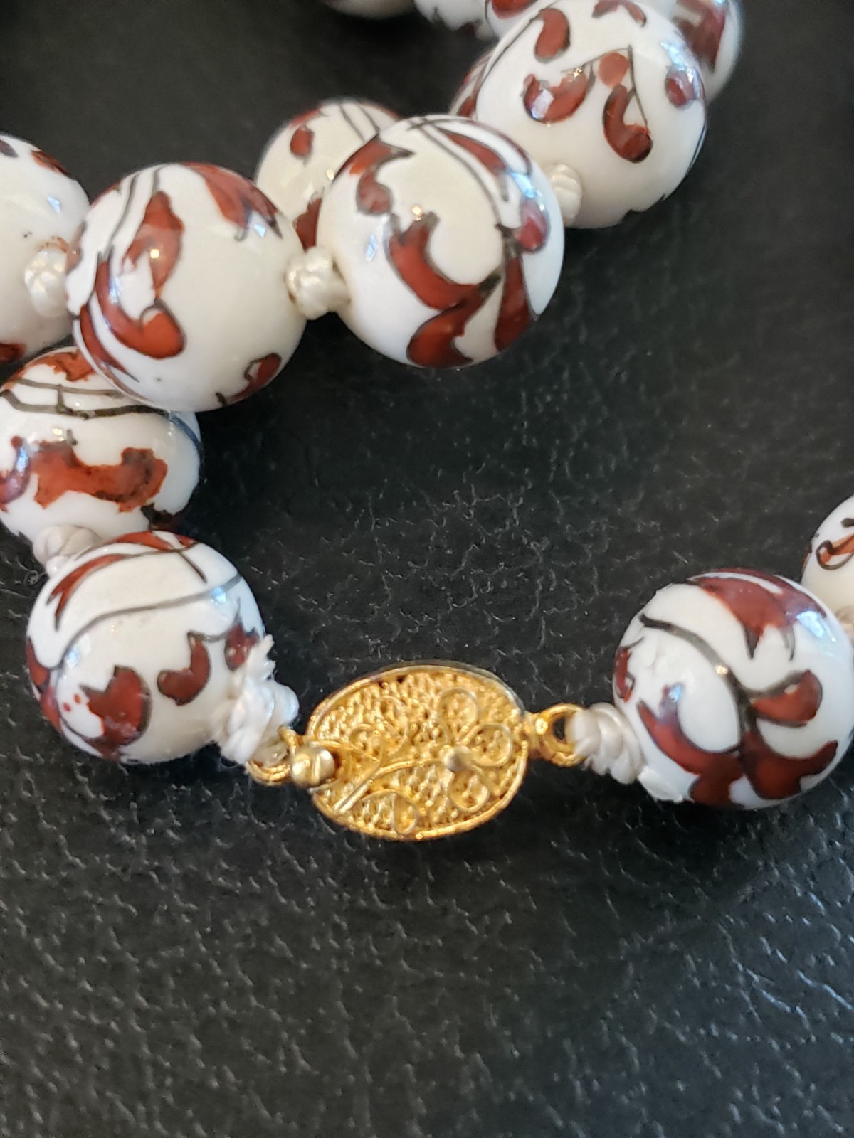 Vintage Chinese Export Necklace White Porcelain Painted Hand Knotted Box Clasp