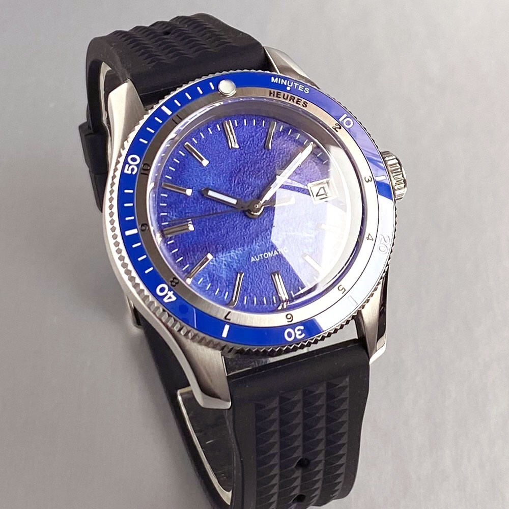 NH35 Diving Men’s Watch 40mm 20ATM Diving 200m Waterproof Bubble Sapphire Crysta