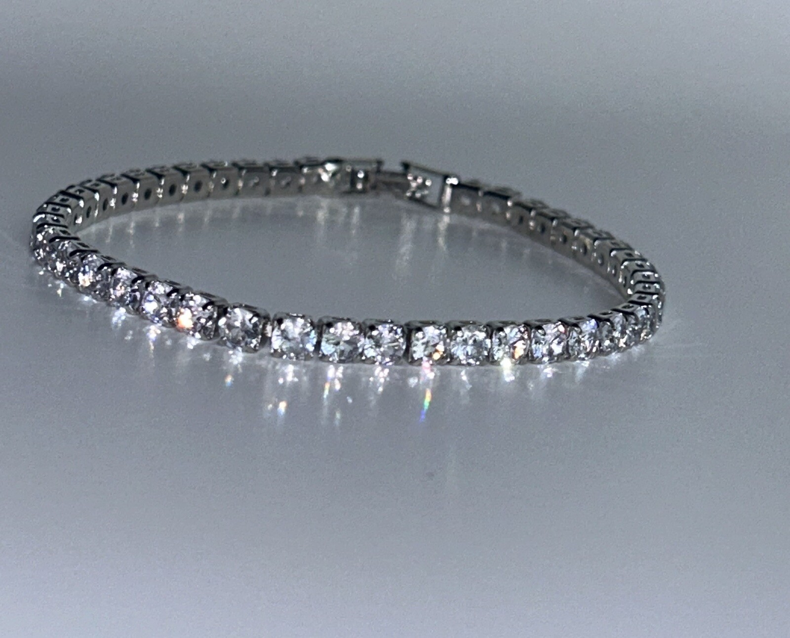 Round Cut Moissanite Silver bracelet