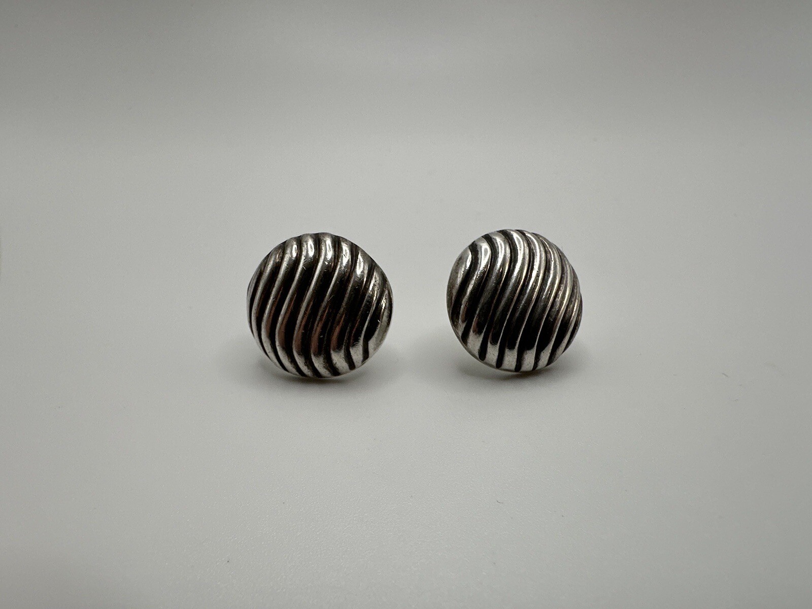 Vintage Sterling Silver Textured Stud Earrings 1.8cm JB12