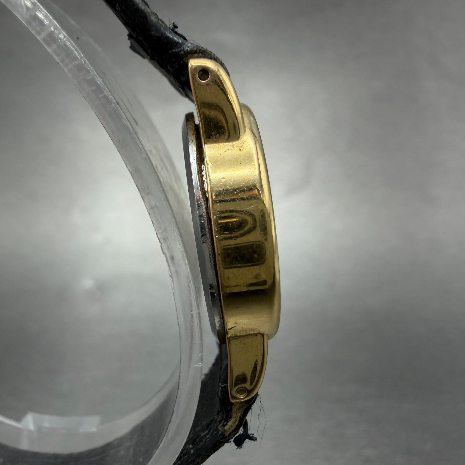 Seiko Watch Women 22mm White Dial Gold Tone Round 2P21-0A20 New Battery VTG HG5