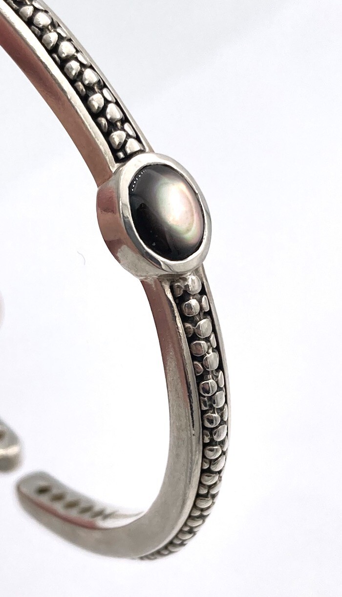 Michael Dawkins Pebbled Sterling Smoky & Blue Topaz MOP Hinged Bangle 22.4g