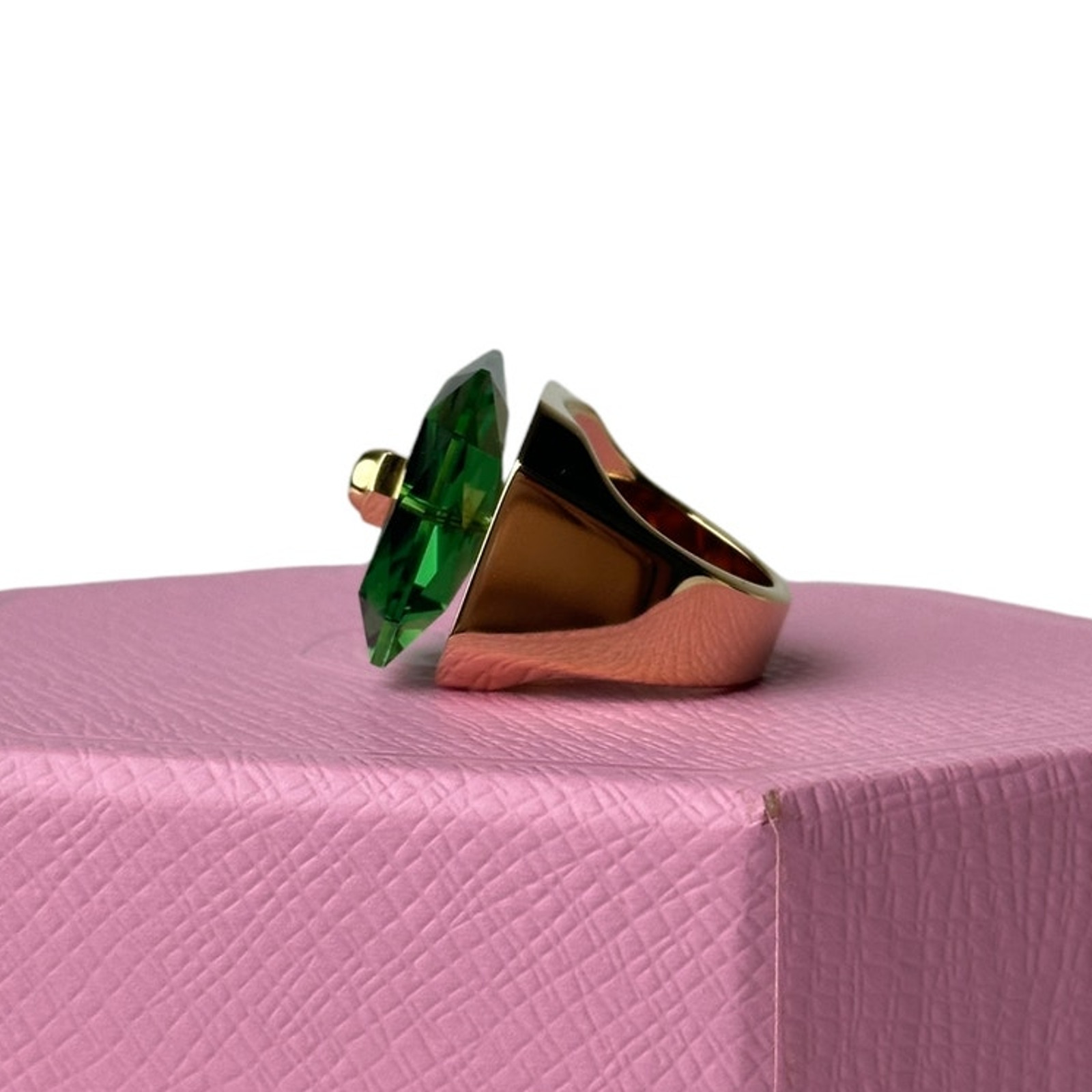 Swarovski Numina cocktail ring Octagon cut, Green Size 11 / EUR 64