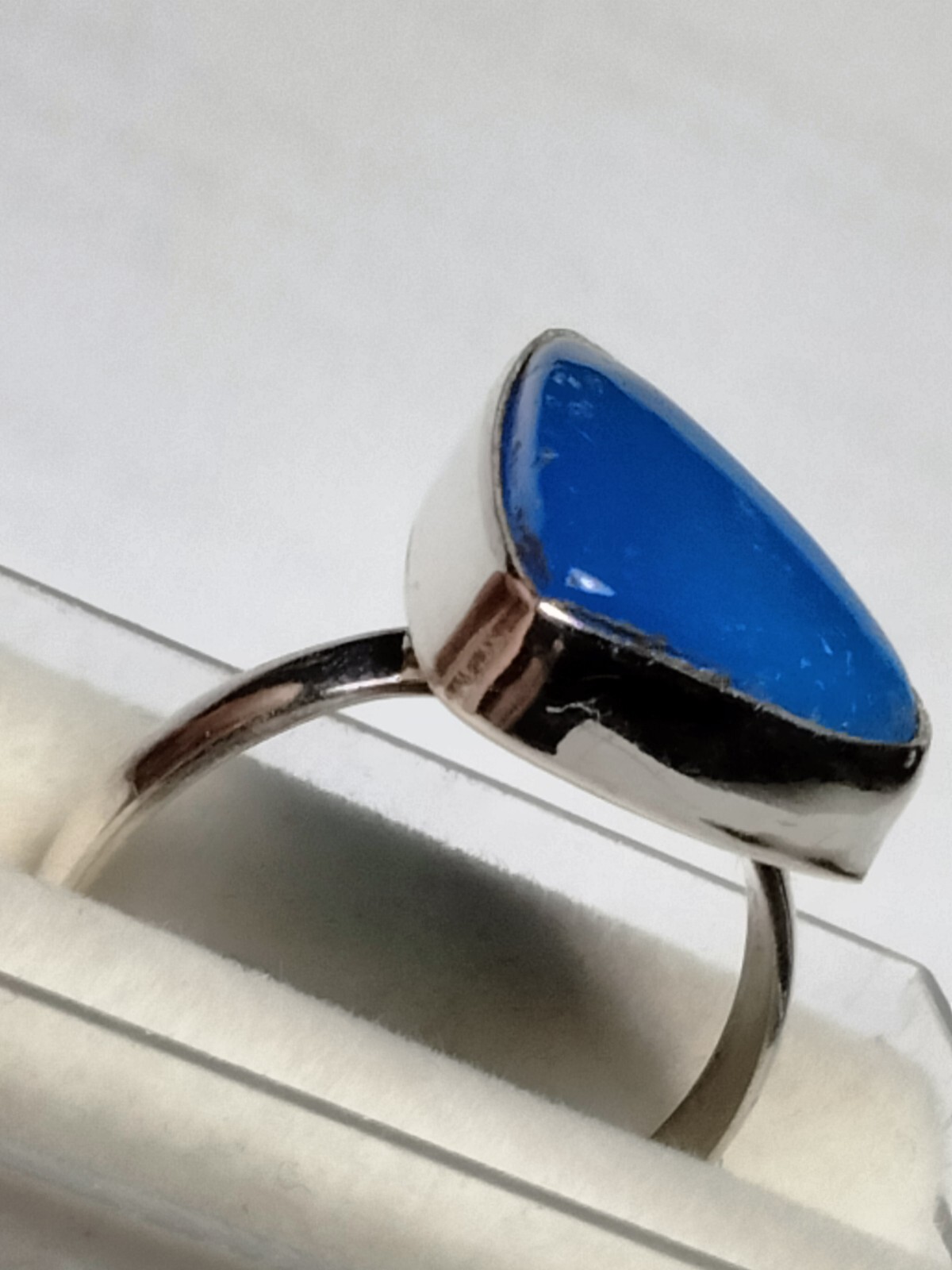 LUSCIOUS SEA BLUE CHALCEDONY IN STERLING SILVER.925 RING SIZE 8.75-9.0!