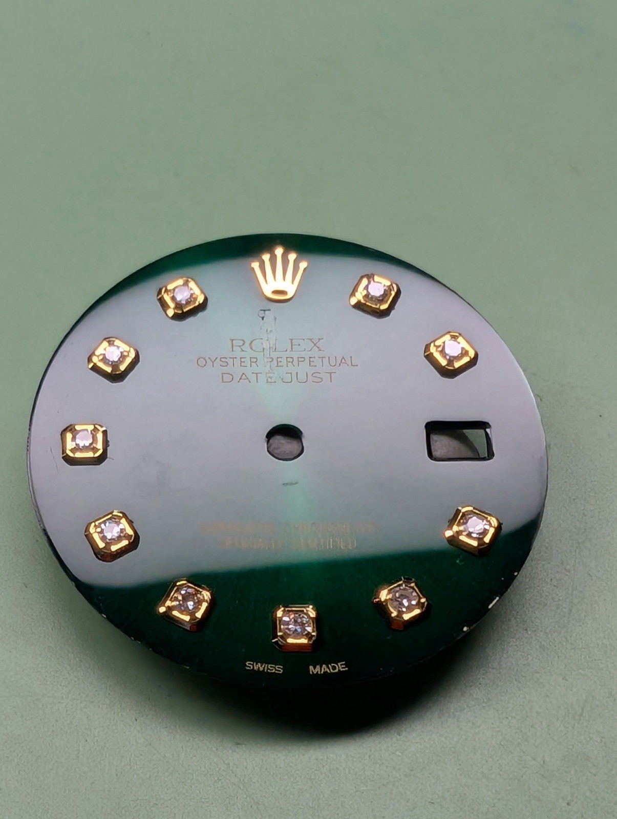 Rolex Datejust Green Dial w/ Date Display Diamond Non-Numeric Hour Marks