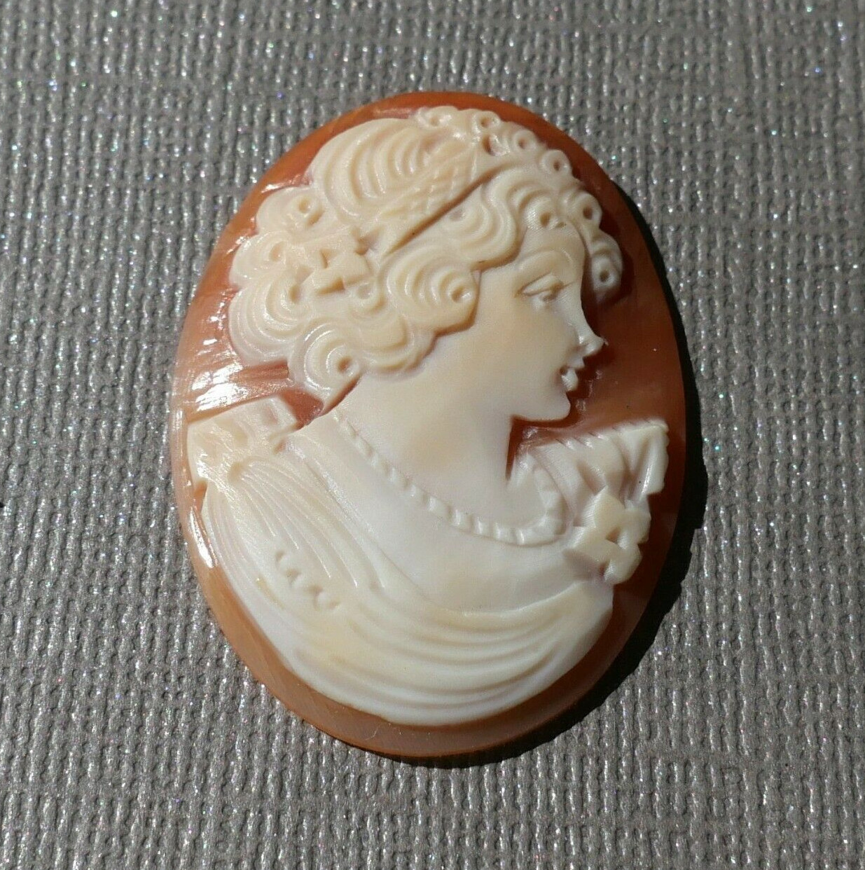ANTIQUE UNSET CARVED SHELL CAMEO 40.0 X 30.0 MM