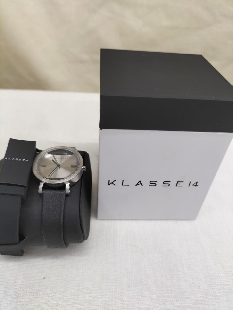 IMPERFECT SQUARE Model Number IM18SR001W KLASSE14