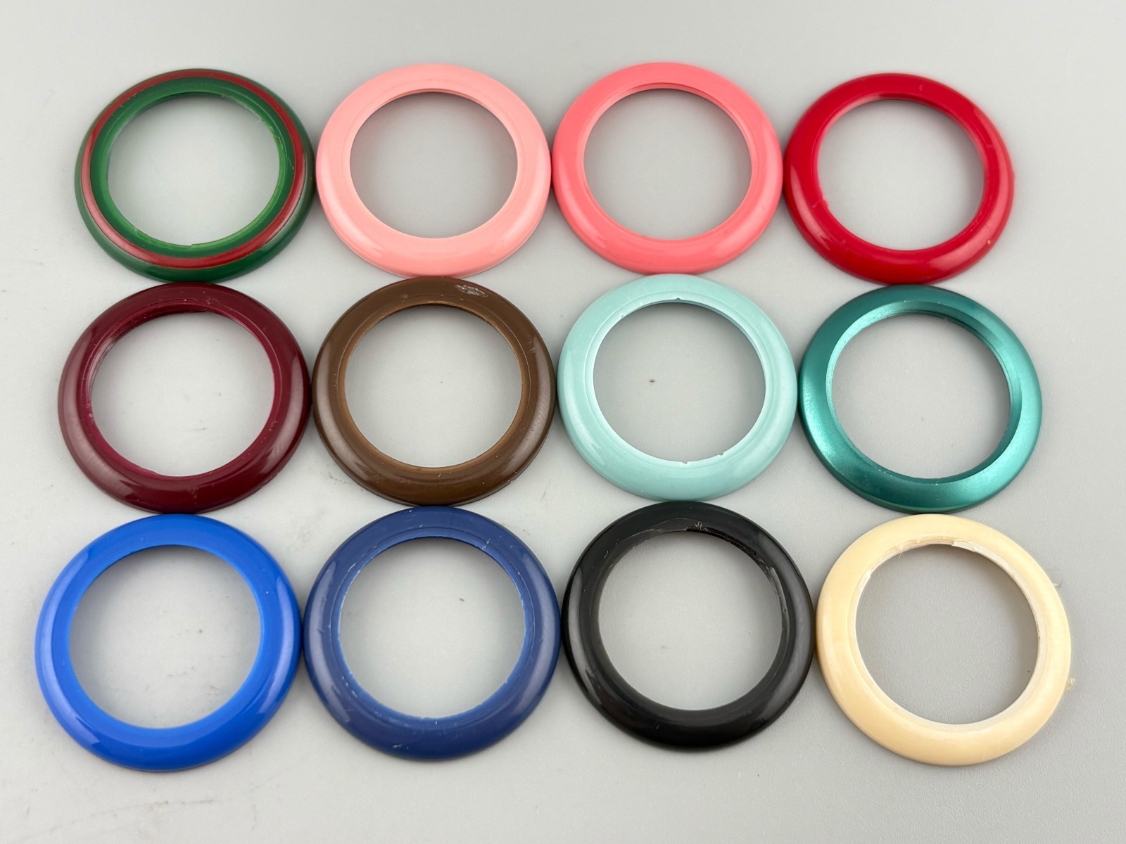 Gucci Change Bezel 11/12.2 Watch 12 Colors Box White Gold [Very Good]
