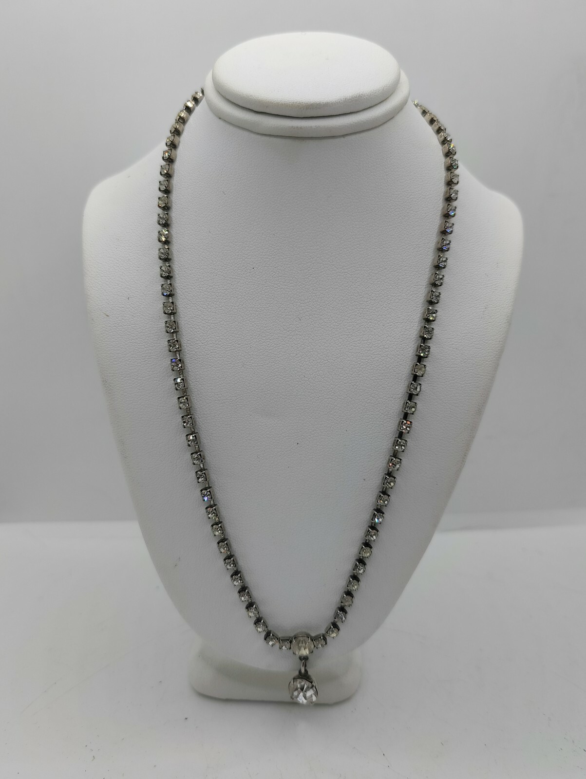 Beautiful Vintage Clear Stone Necklace With Drop Pendant Hook Clasp A6