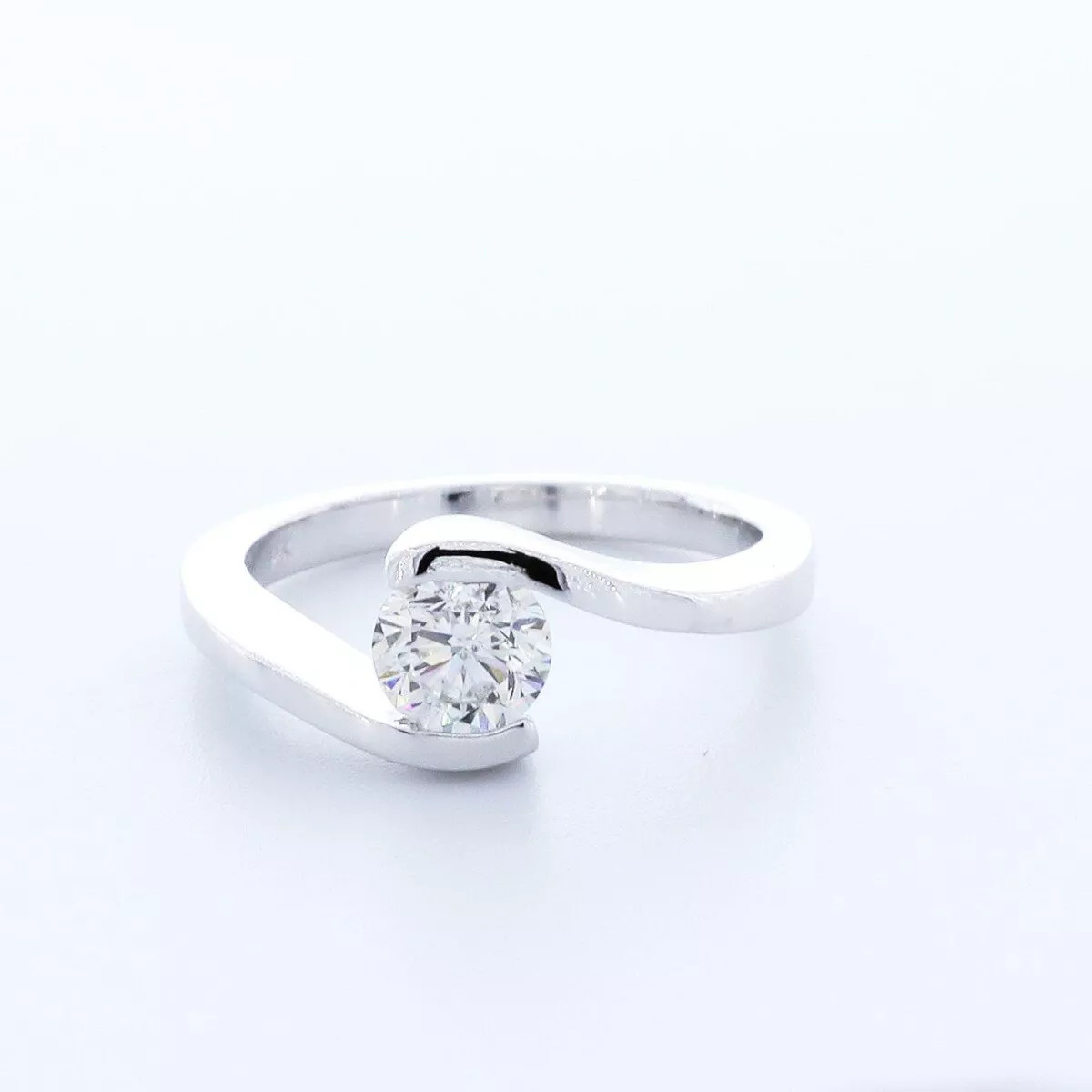 Solitaire Engagement Ring Solid 14K Gold 1.07 CT Round Lab-Grown Diamond F VS1