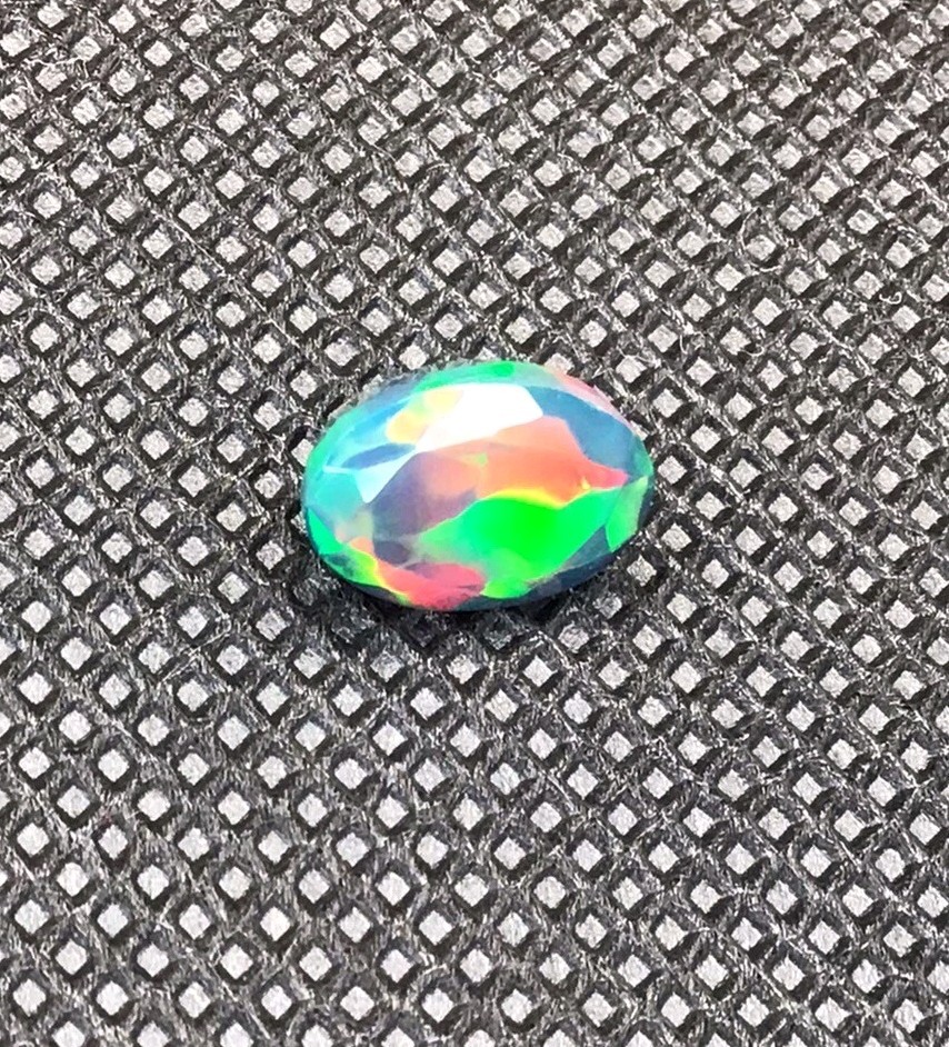 1.75ct Natural Black Opal Oval Cut – Bright Multicolour Fire Clean Stone 9.40mm✨
