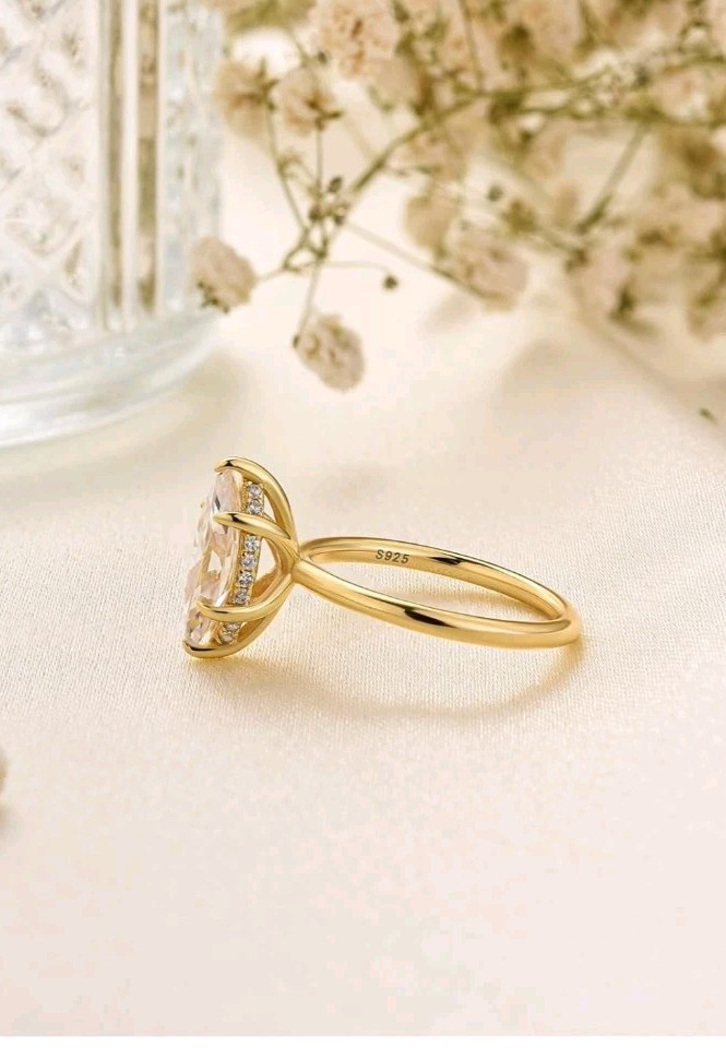 Roddify 2 Carat Marquise Cut Moissanite Womens Engagement Ring. Size 8 NEW