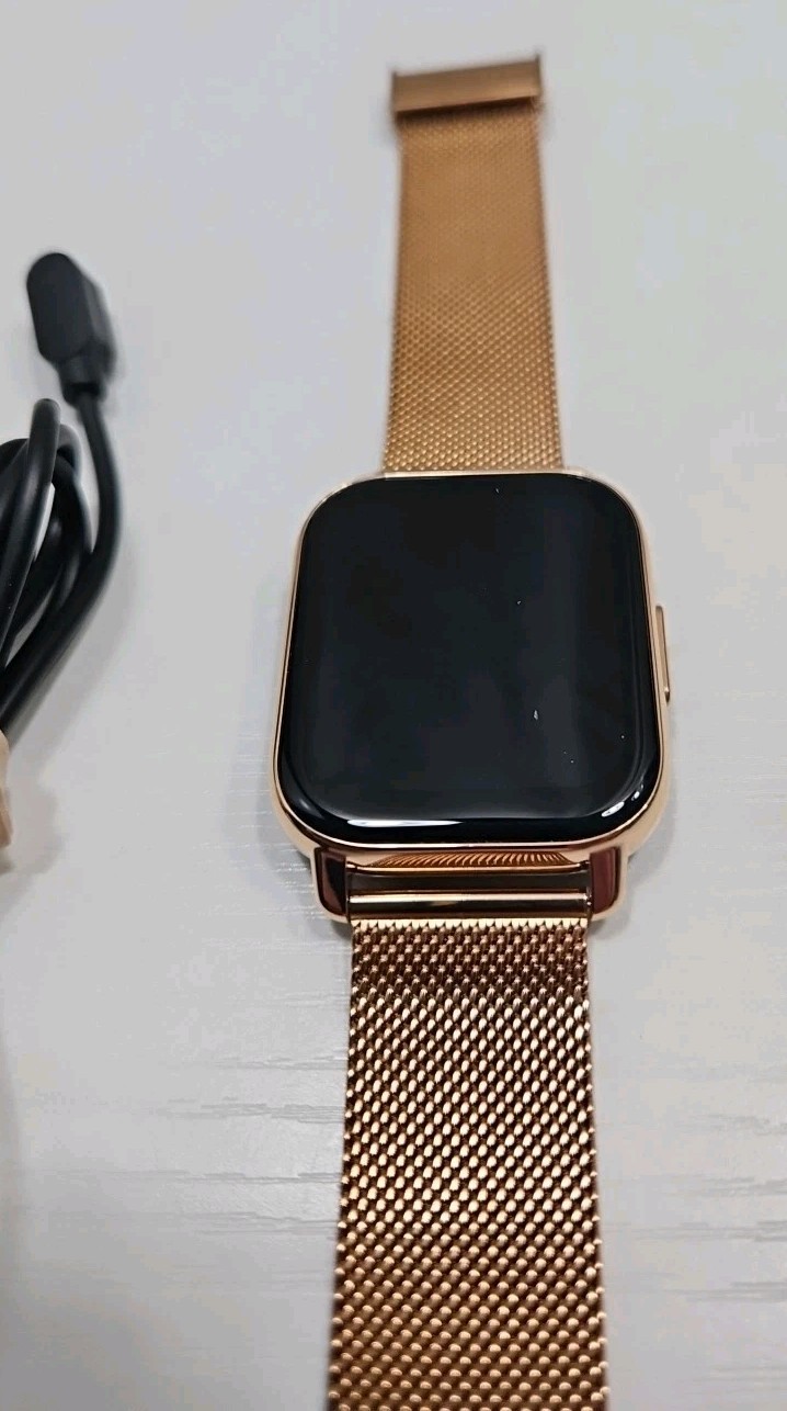 Gold Tone Smartwatch With Charging Cable – Waterproof, HR Monitor