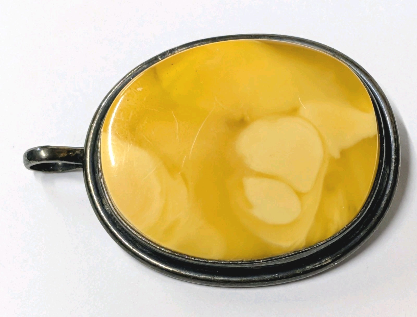 Vintage Butterscotch Baltic Amber Egg Yolk Pendant Brooch