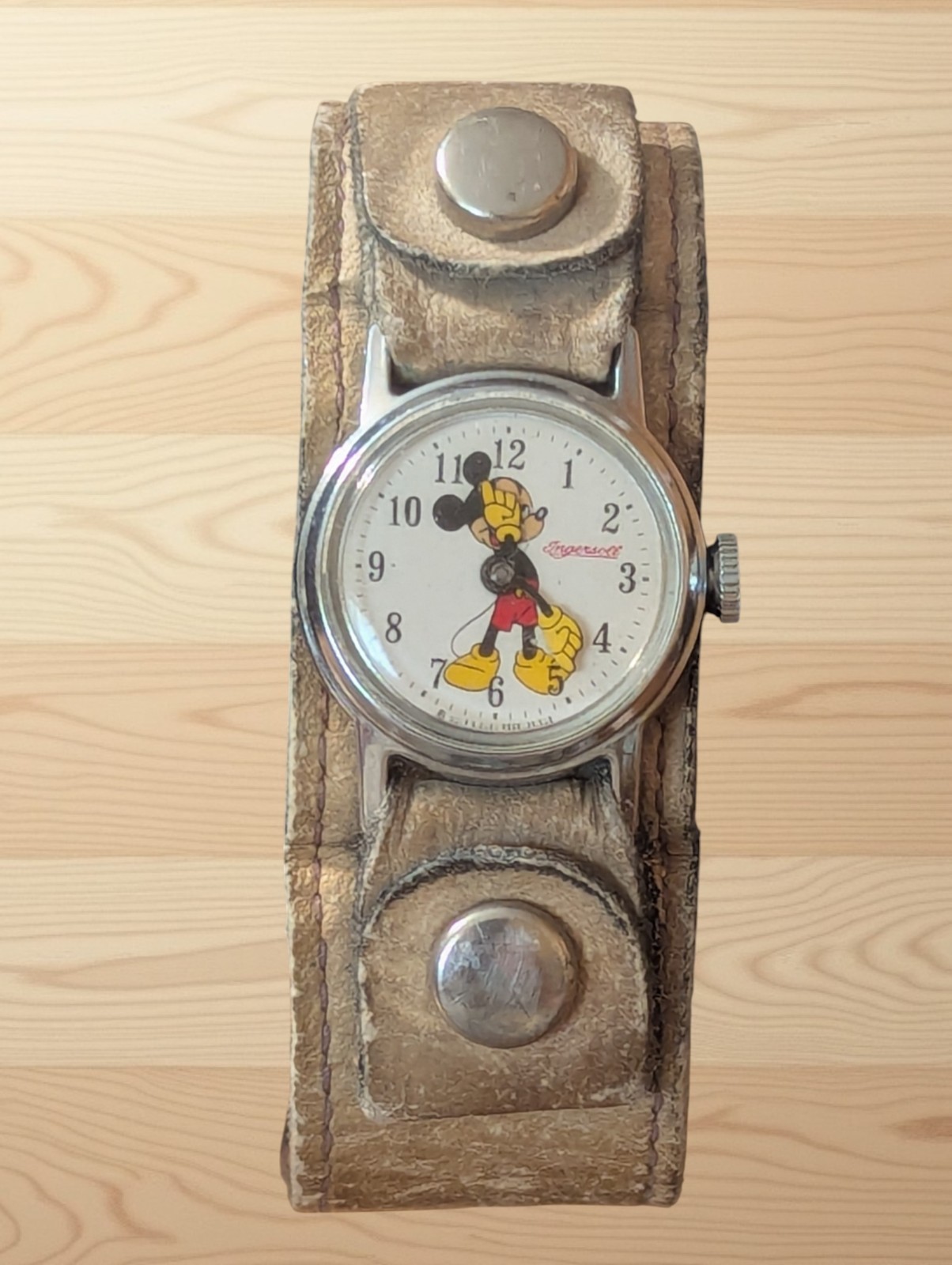 Mickey Mouse Vintage Ingersoll Watch original watch band – – needs repair